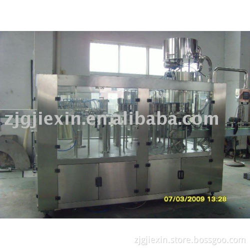 Washing filling and screw capping monobloc machine